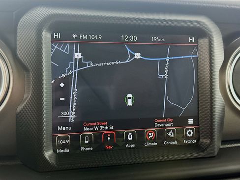 Used 2023 Jeep Gladiator Rubicon w/ LED Lighting Group image 13