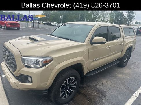 Used 2020 Toyota Tacoma TRD Sport w/ Technology Package AWD/4WD image 5