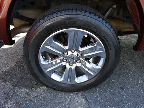 Used 2015 Ford F150 Lariat w/ Equipment Group 502A Luxury image 39