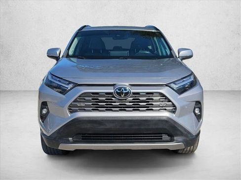 Used 2022 Toyota RAV4 Limited image 2