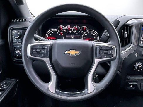 Used 2022 Chevrolet Silverado 2500 Custom w/ Custom Convenience Package image 10