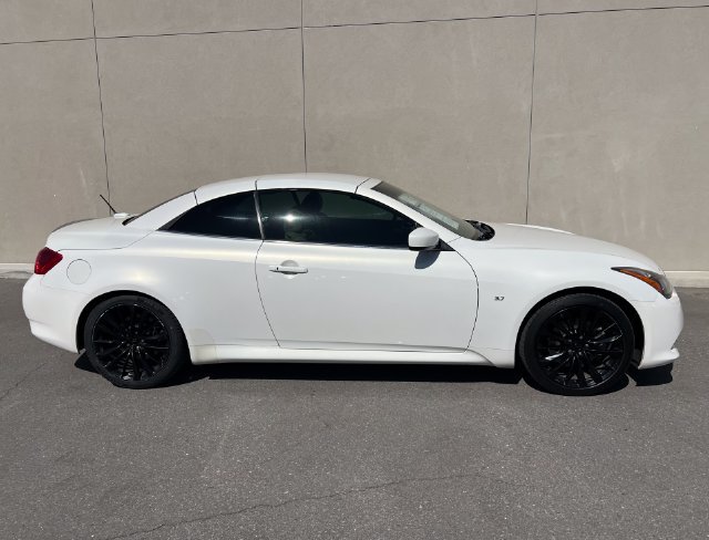 Used 2014 INFINITI Q60 Convertible w/ Premium Package RWD image 5