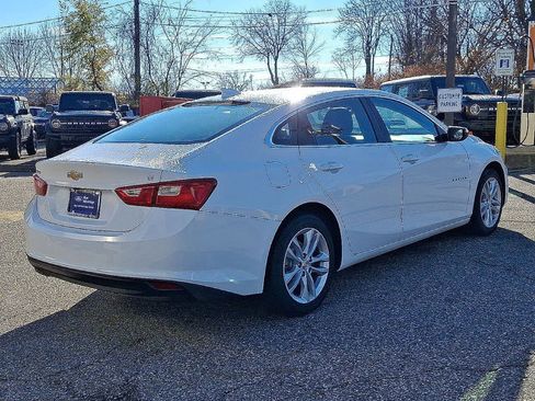 Used 2018 Chevrolet Malibu LT image 5