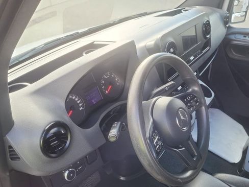 Used 2020 Mercedes-Benz Sprinter 144 Cargo image 6