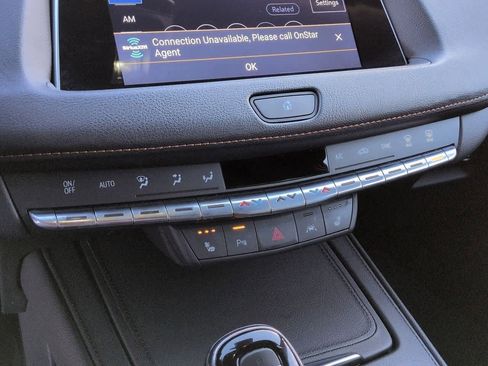 Certified 2023 Cadillac XT4 Sport w/ Technology Package image 27