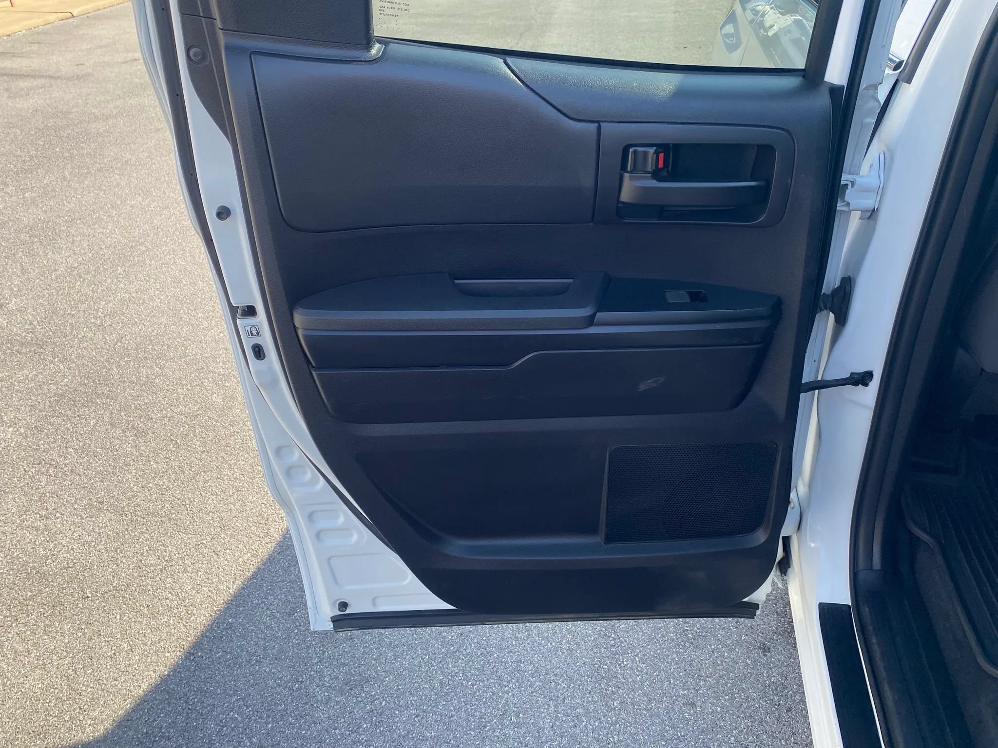 Used 2019 Toyota Tundra SR AWD/4WD image 23