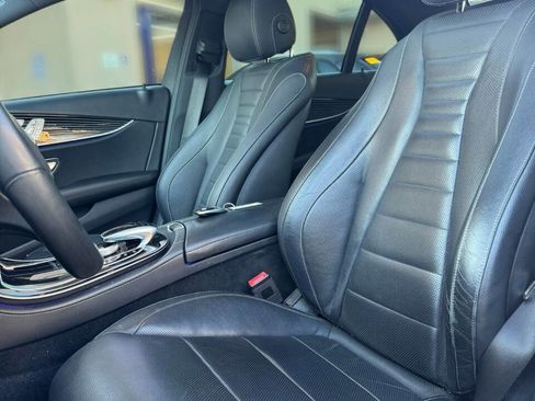 Used 2020 Mercedes-Benz E 450 E 450 4MATIC AWD 4dr Sedan image 23