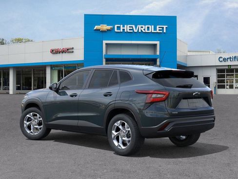 New 2026 Chevrolet Trax LS w/ LS Convenience Package image 3