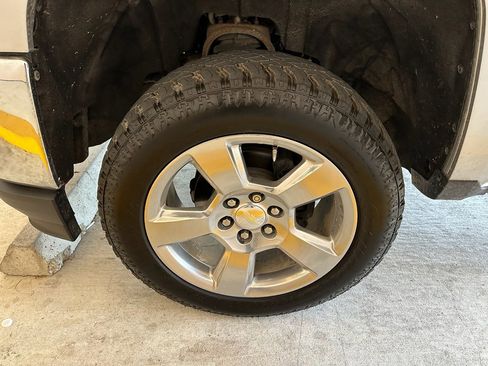 Used 2018 Chevrolet Silverado 1500 LT w/ Texas Edition image 30