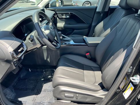 Certified 2025 Acura ADX FWD image 13