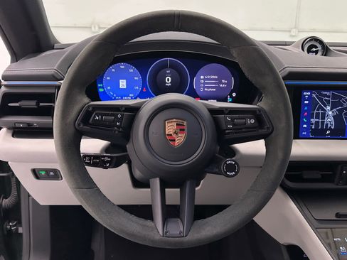 Used 2025 Porsche Macan 4 Electric w/ Premium Package AWD/4WD image 23