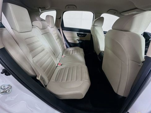 Used 2018 Honda CR-V LX image 7