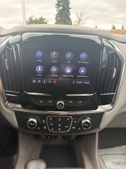 Used 2021 Chevrolet Traverse LT w/ LT Premium Package AWD/4WD image 16