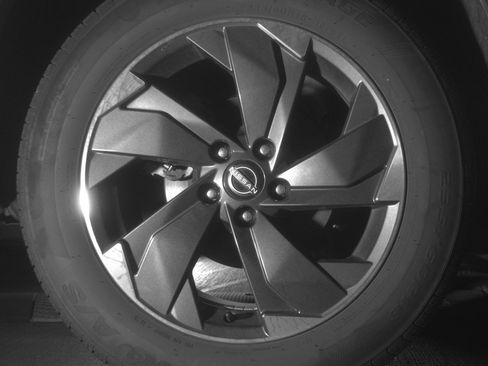 Used 2025 Nissan Rogue SV image 15