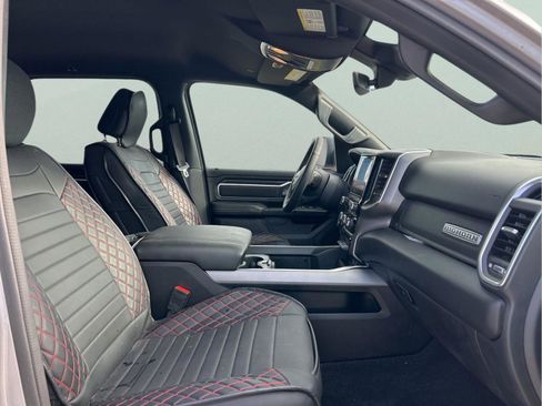 Certified 2025 RAM 1500 Big Horn image 30