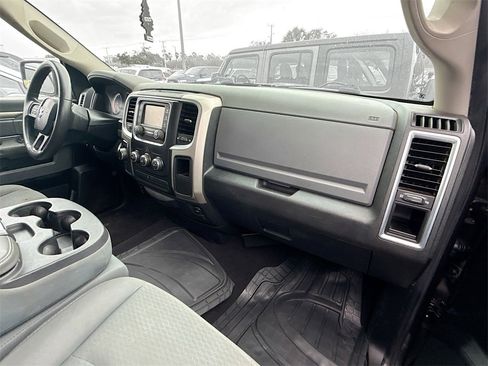 Used 2015 RAM 1500 Classic SLT image 31