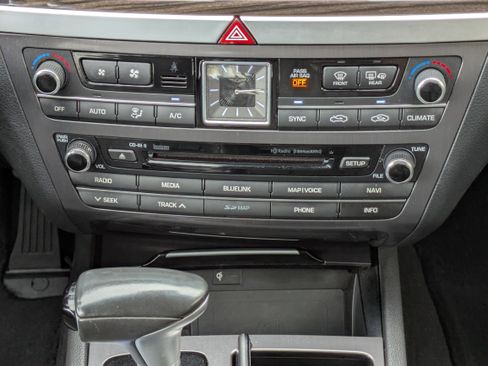 Used 2018 Genesis G80 3.8 w/ Option Group 02 image 18