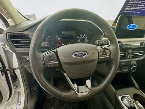 Certified 2022 Ford Escape SE w/ Convenience Package image 18