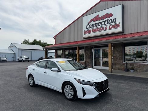 Used 2024 Nissan Sentra S FWD image 2