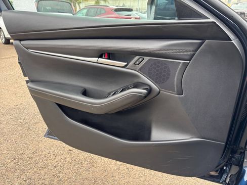 Used 2026 MAZDA MAZDA3 s FWD image 18