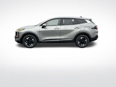 New 2026 Kia Sportage LX image 2