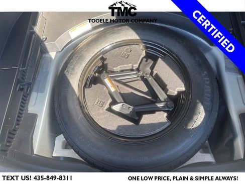 Used 2024 Toyota RAV4 XLE Premium image 22