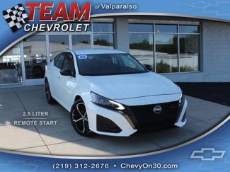 Used 2023 Nissan Altima 2.5 SR video 1
