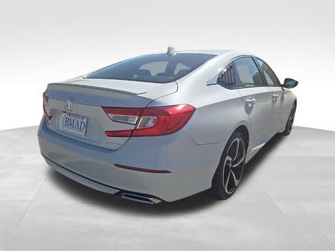 Used 2018 Honda Accord Sport image 13