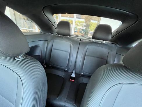 Used 2016 Volkswagen Beetle 1.8T FWD image 14