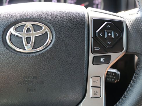 Used 2020 Toyota 4Runner Limited AWD/4WD image 20