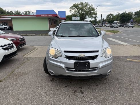 Used 2013 Chevrolet Captiva Sport LT FWD image 4