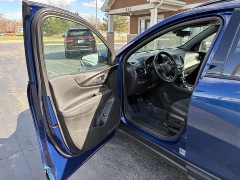 Used 2023 Chevrolet Equinox RS image 7