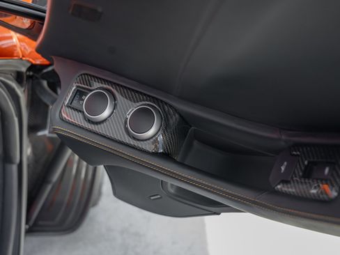 Used 2012 McLaren MP4-12C Coupe image 38