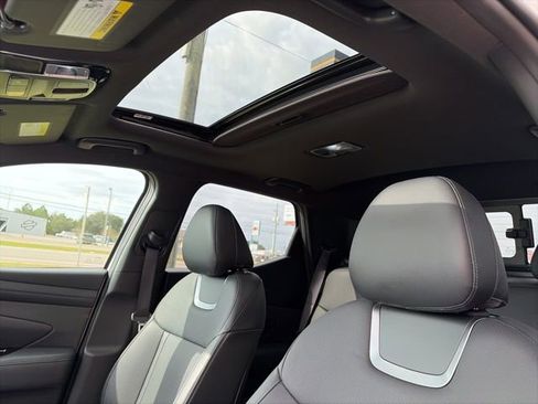 Used 2025 Hyundai Santa Cruz Limited image 22