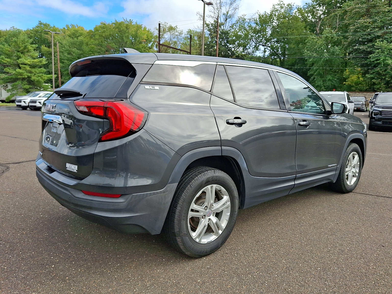 Used 2018 GMC Terrain SLE FWD image 6
