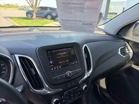 Used 2023 Chevrolet Equinox LT AWD/4WD image 26