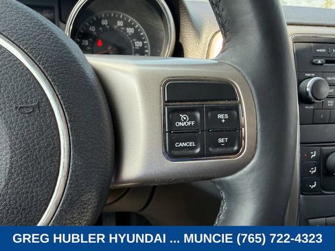 Used 2013 Jeep Grand Cherokee Laredo w/ Laredo E Group AWD/4WD image 19