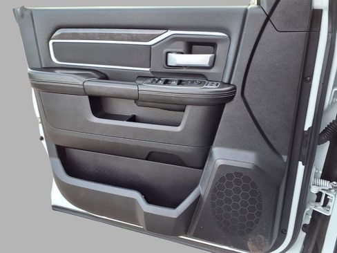 Certified 2024 RAM 2500 Big Horn AWD/4WD image 19