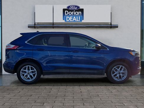 Used 2024 Ford Edge SEL w/ Convenience Package image 2