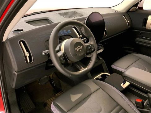 Certified 2025 MINI Cooper Countryman S w/ Comfort Package Max image 21