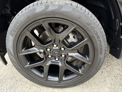 Used 2023 RAM 1500 Laramie image 11