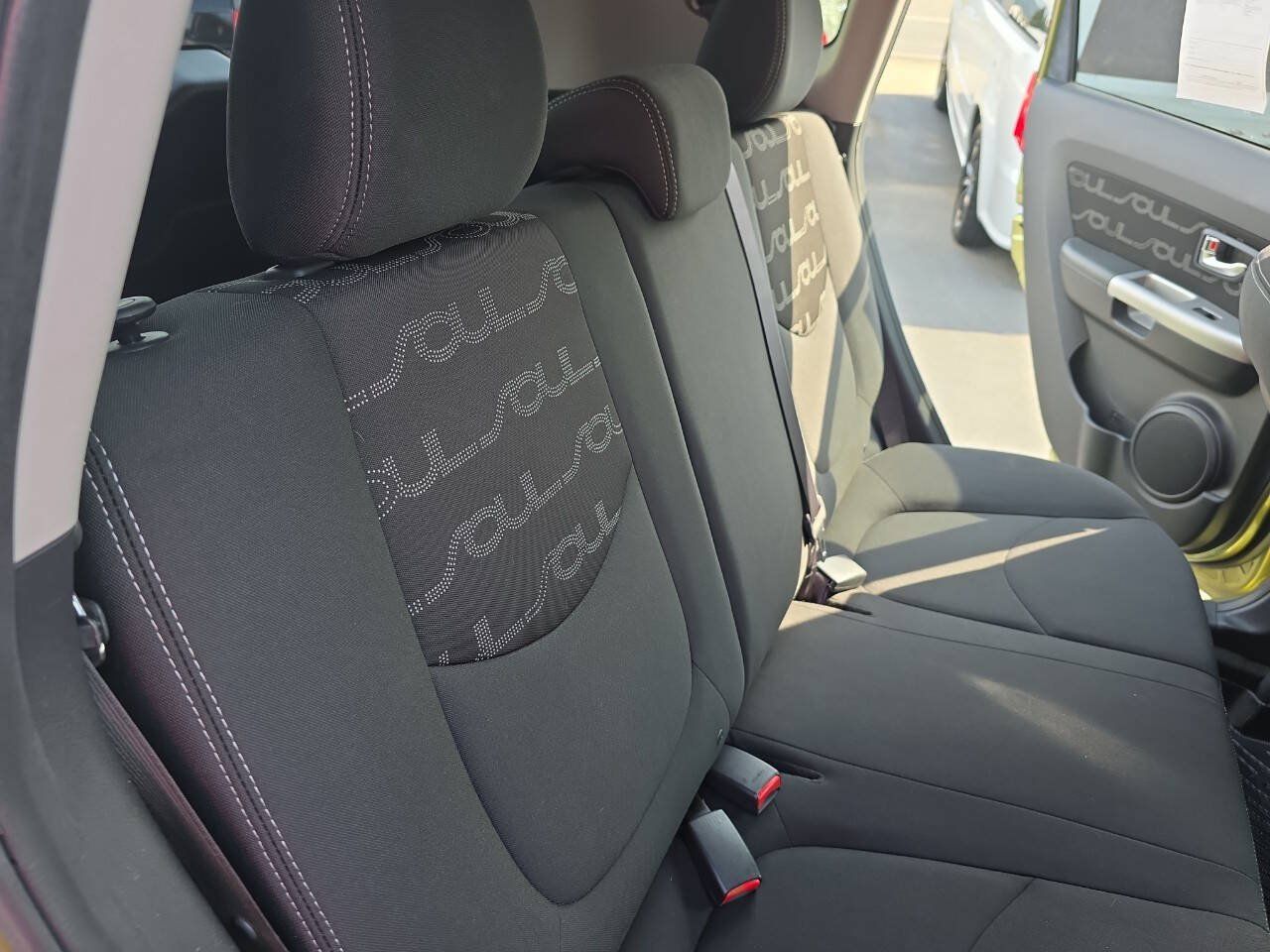 Used 2012 Kia Soul + FWD image 17