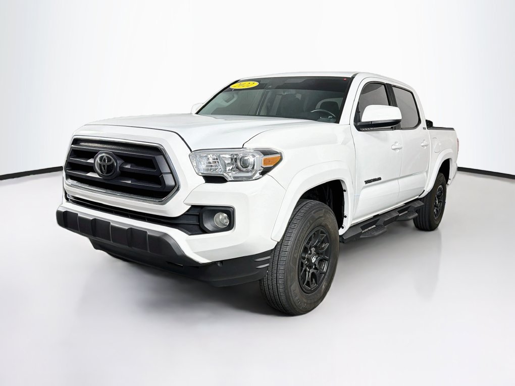 Used 2022 Toyota Tacoma SR5 RWD image 3