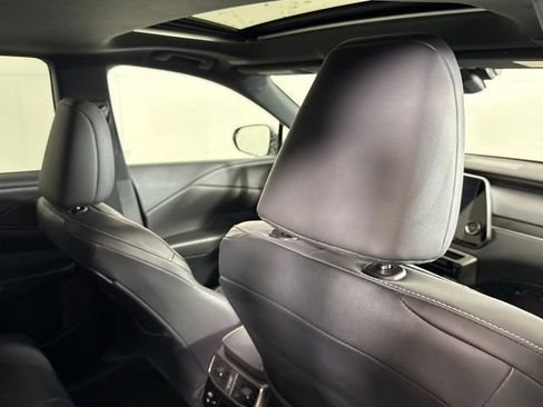 Used 2023 Lexus RX 350 Premium w/ Accessory Package image 27
