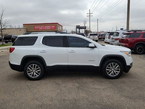 Used 2019 GMC Acadia SLE image 2