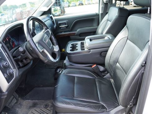 Used 2018 GMC Sierra 1500 SLT w/ SLT Premium Package AWD/4WD image 4