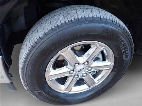 Used 2024 Ford F150 XLT w/ Equipment Group 302A MID image 7