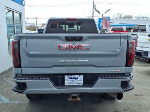 Certified 2024 GMC Sierra 2500 AT4 w/ AT4 Preferred Package AWD/4WD image 5