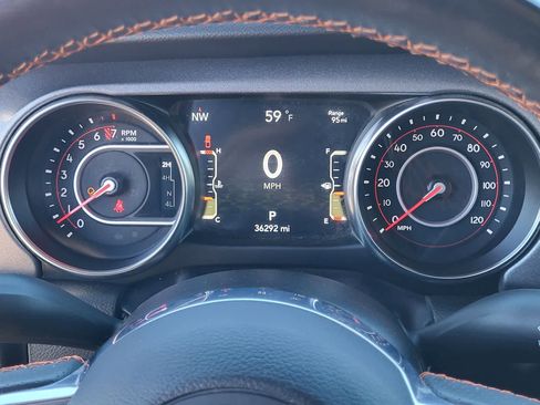 Used 2022 Jeep Gladiator Mojave image 16