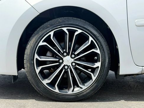 Used 2014 Toyota Corolla S FWD image 37